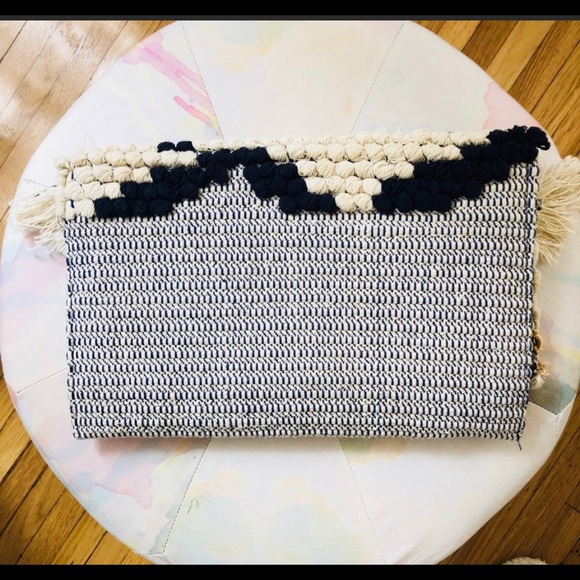 Macramé clutch purchased in Greece ✨ - Picture 4 of 5